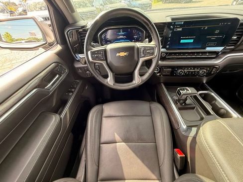 Used 2024 Chevrolet Silverado 1500 LTZ AWD/4WD image 7