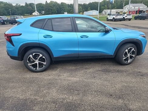 Used 2025 Chevrolet Trax RS w/ Driver Confidence Package FWD image 8