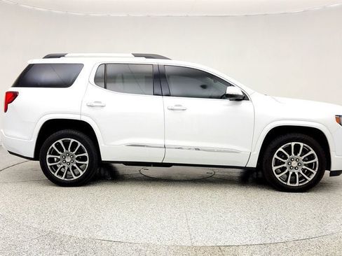 Used 2023 GMC Acadia Denali AWD/4WD image 4