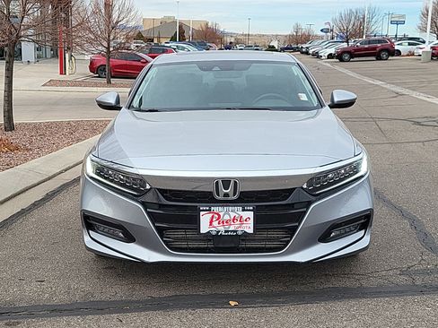 Used 2018 Honda Accord Touring image 5