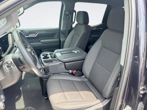 Used 2024 Chevrolet Silverado 1500 LT AWD/4WD image 11