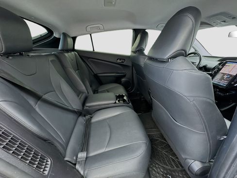 Used 2019 Toyota Prius Prime Premium FWD image 17