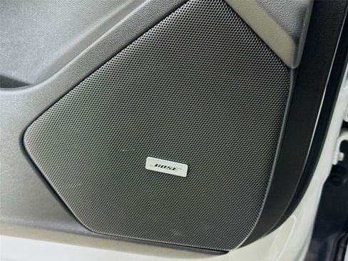 Used 2022 Cadillac XT6 Premium Luxury image 11