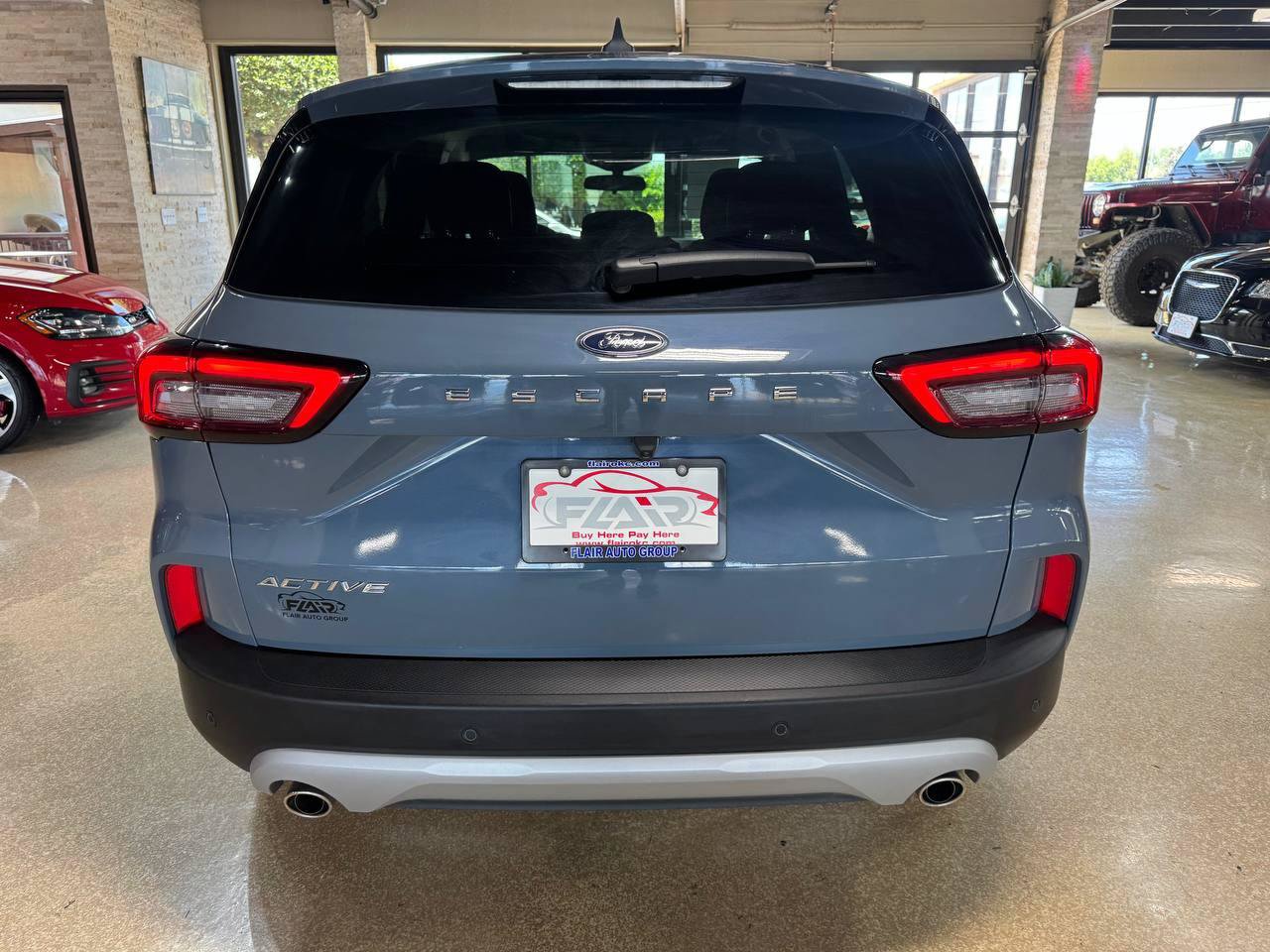 Used 2025 Ford Escape Active w/ Active Premium Tech Pack FWD image 6