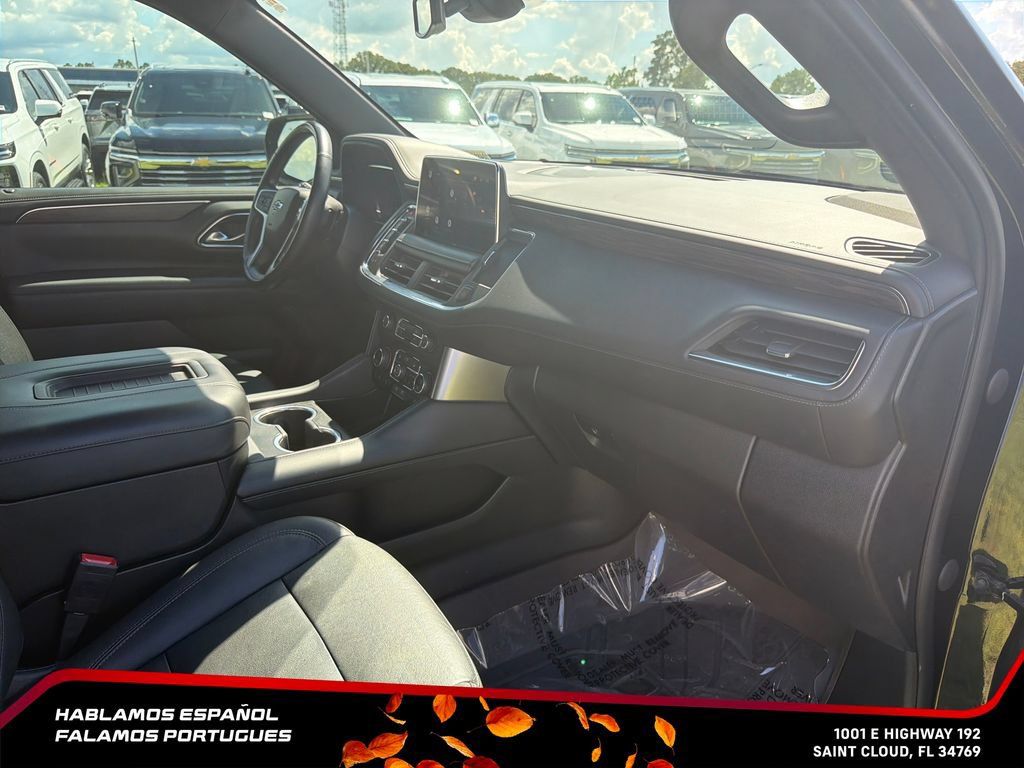 Used 2022 Chevrolet Tahoe Z71 w/ Z71 Off-Road Package AWD/4WD image 37