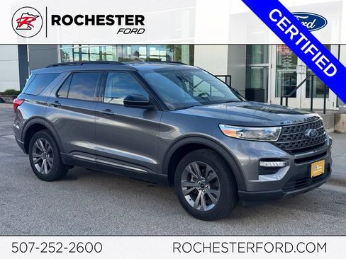 Certified 2023 Ford Explorer XLT w/ Equipment Group 202A AWD/4WD image 1