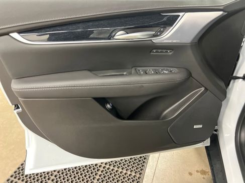 Certified 2026 Cadillac XT5 Premium Luxury w/ LPO, Floor Liner Package image 15