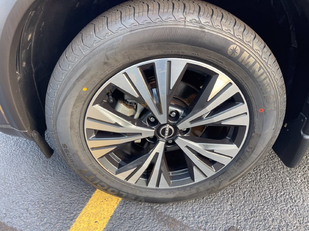 Certified 2023 Nissan Rogue SV w/ SV Premium B Package AWD/4WD image 27