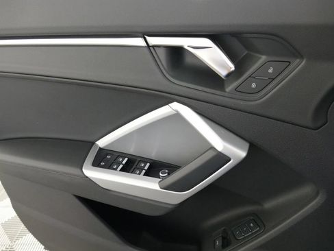 Used 2022 Audi Q3 2.0T Premium AWD/4WD image 11