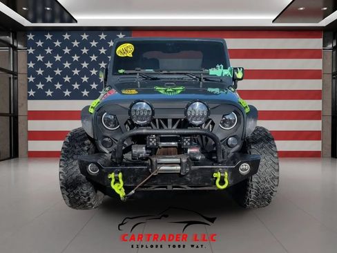 Used 2018 Jeep Wrangler Sport AWD/4WD image 5