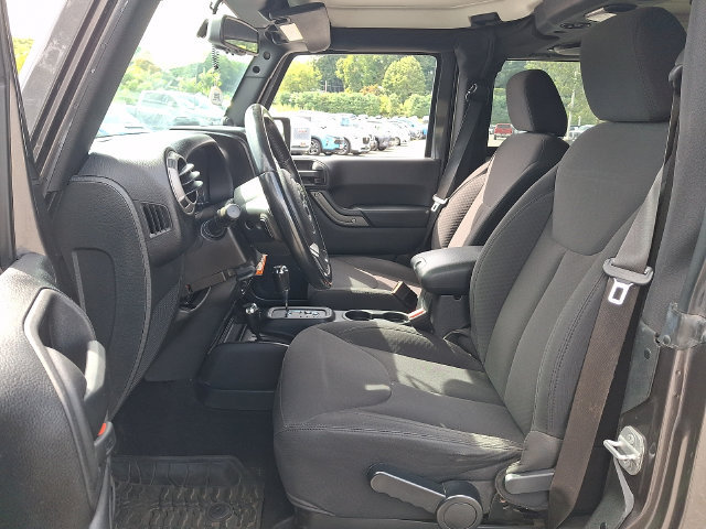 Used 2014 Jeep Wrangler Sport w/ Quick Order Package 24S AWD/4WD image 2