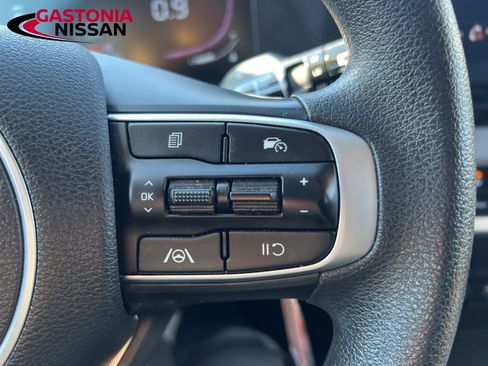 Used 2023 Kia Sportage LX image 47