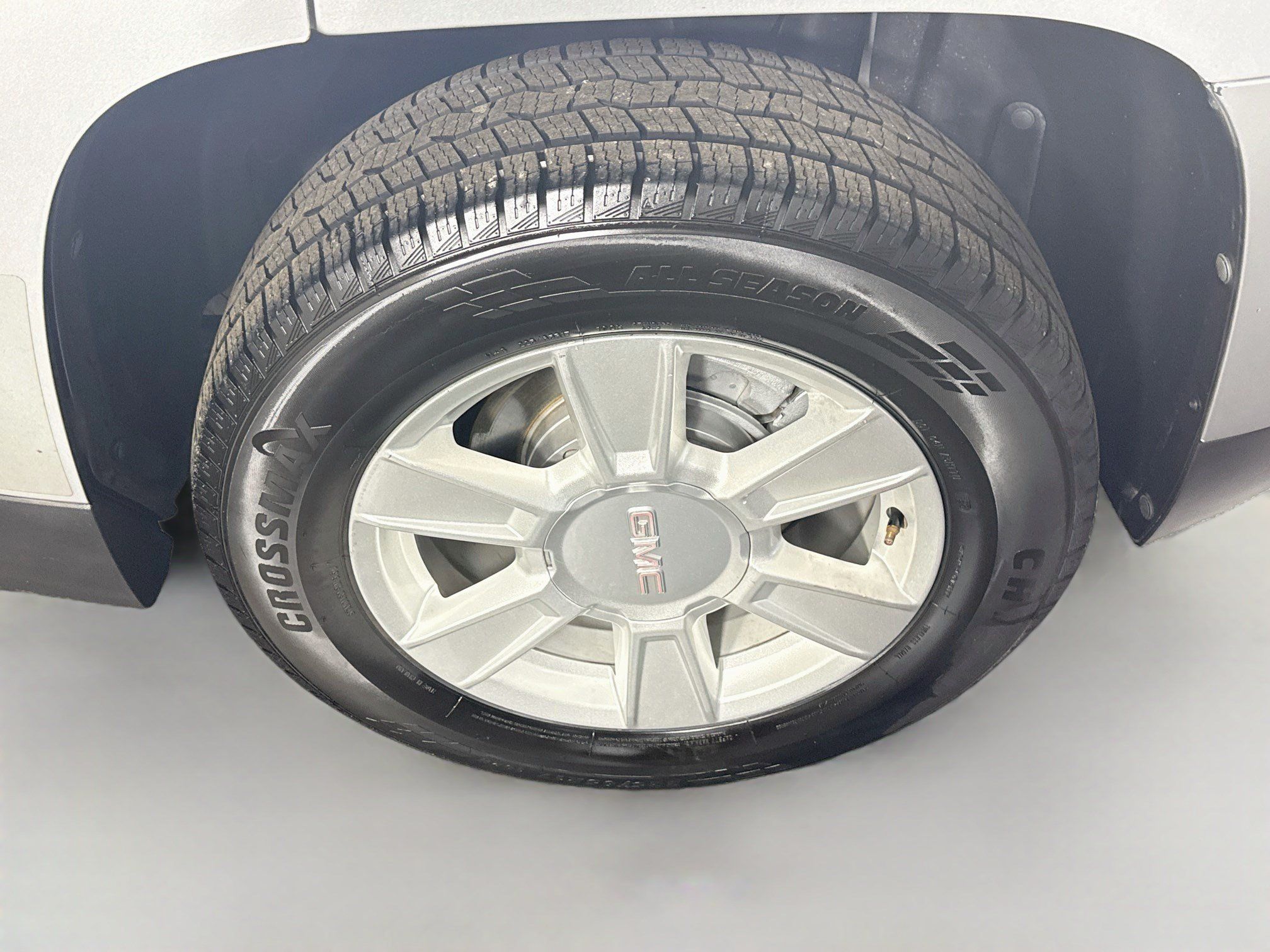 Used 2011 GMC Terrain SLE FWD image 36
