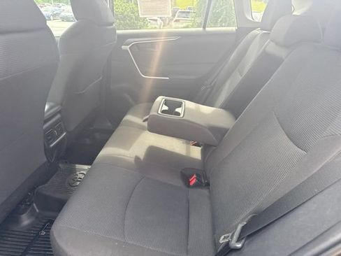 Used 2022 Toyota RAV4 LE AWD/4WD image 27