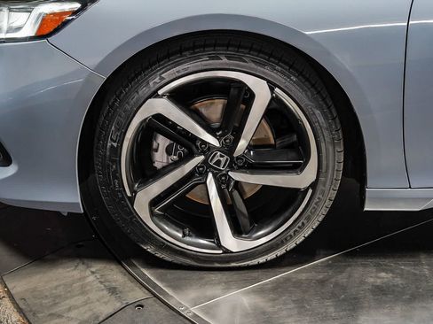 Used 2022 Honda Accord Sport image 9