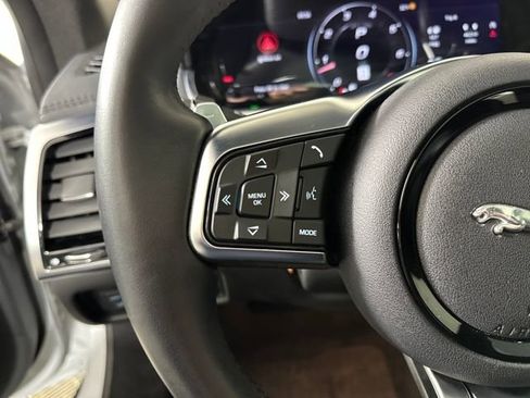 Used 2021 Jaguar F-TYPE Coupe image 15