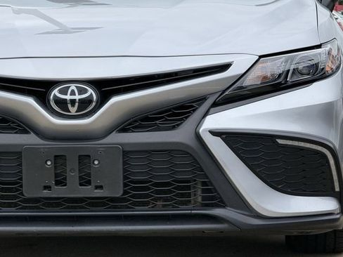 Used 2024 Toyota Camry SE w/ Convenience Package image 8