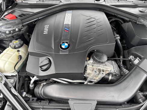 Used 2018 BMW M2 image 36