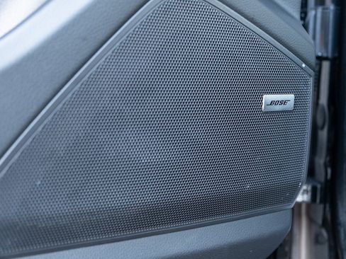 Certified 2025 Porsche Cayenne image 16