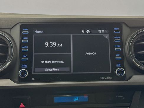 Used 2021 Toyota Tacoma TRD Off-Road image 14