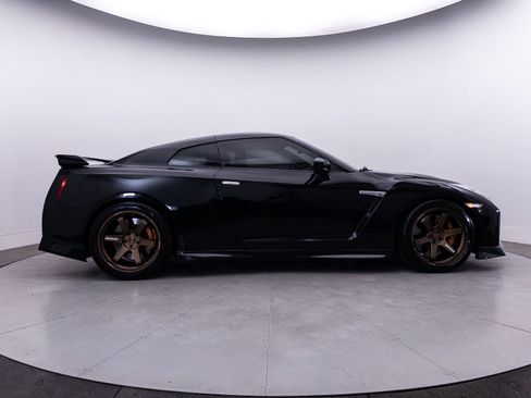 Used 2020 Nissan GT-R Premium w/ Premium Interior Package AWD/4WD image 52