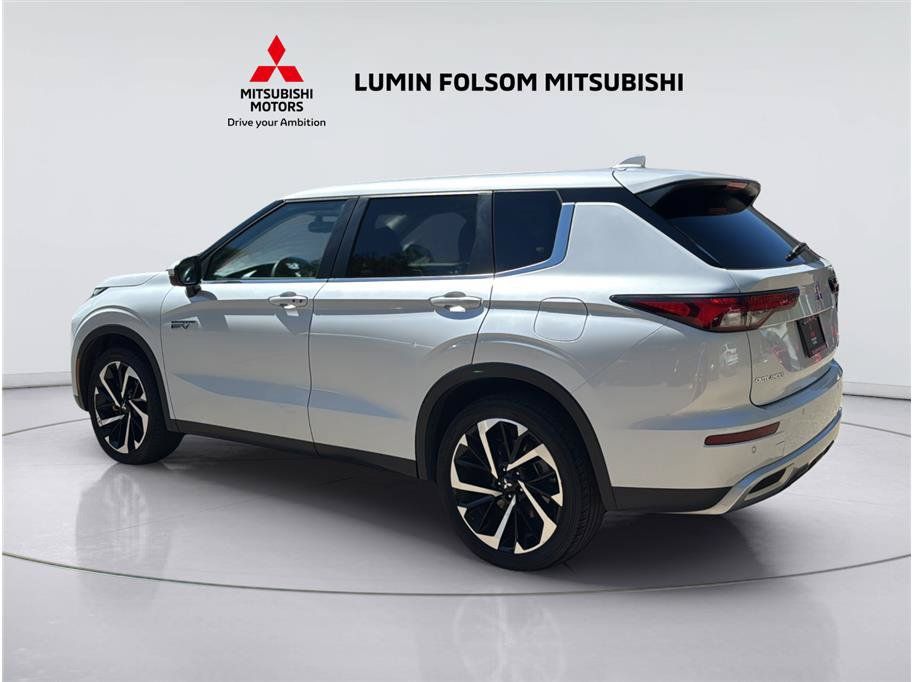 Used 2024 Mitsubishi Outlander Ralliart AWD/4WD image 3