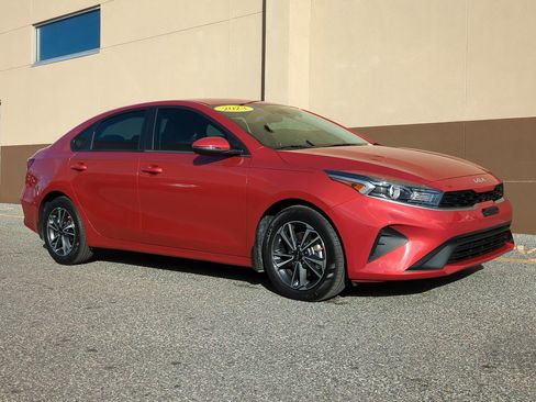 Used 2023 Kia Forte LXS w/ LXS Technology Package image 1