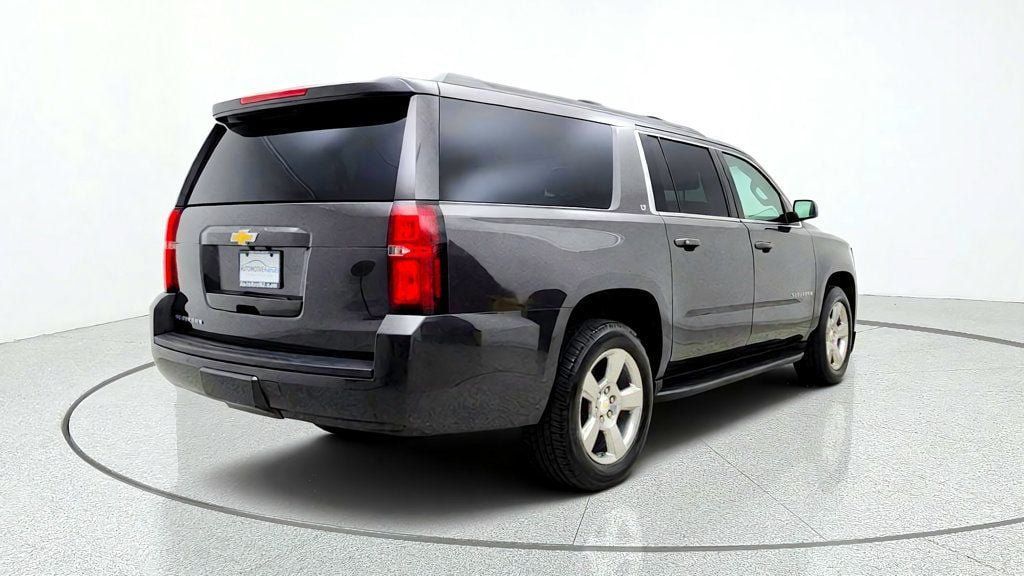 Used 2018 Chevrolet Suburban LT w/ Luxury Package AWD/4WD image 5