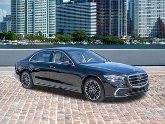 Used 2022 Mercedes-Benz S 500 4MATIC video 3