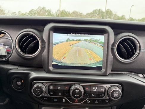 Used 2021 Jeep Wrangler Unlimited Rubicon 4xe w/ Steel Bumper Group image 21