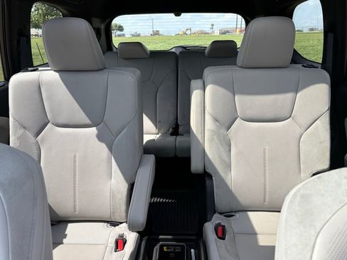 Used 2024 Lexus TX 350 FWD w/ Technology Package image 8