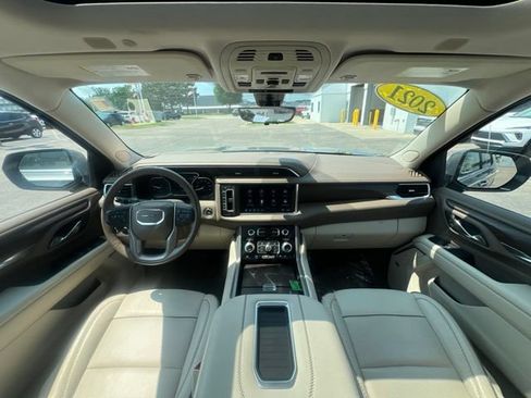 Used 2021 GMC Yukon Denali w/ Advanced Technology Package AWD/4WD image 21