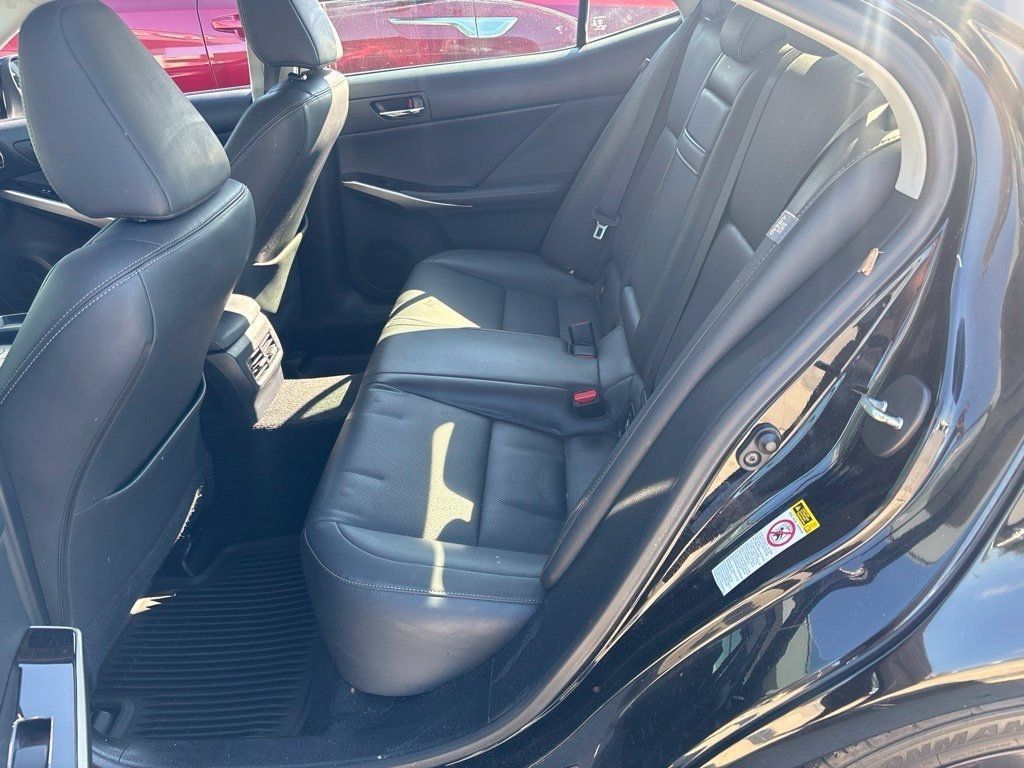 Used 2016 Lexus IS 200t RWD image 9