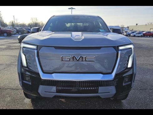 Used 2024 GMC Sierra EV Denali image 2