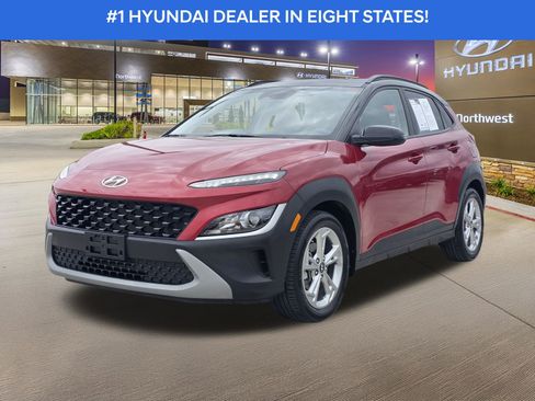 Used 2022 Hyundai Kona SEL FWD image 2
