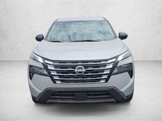 Used 2024 Nissan Rogue S FWD video 2