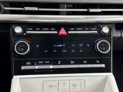 Certified 2026 Hyundai Santa Fe SEL FWD image 27