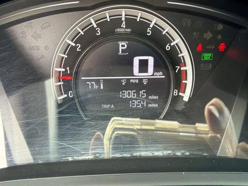 Used 2017 Honda CR-V LX image 14