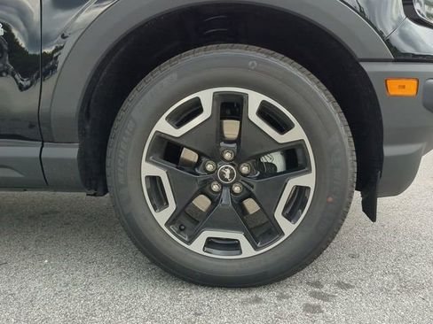 Used 2024 Ford Bronco Sport Outer Banks w/ Tech Package image 12