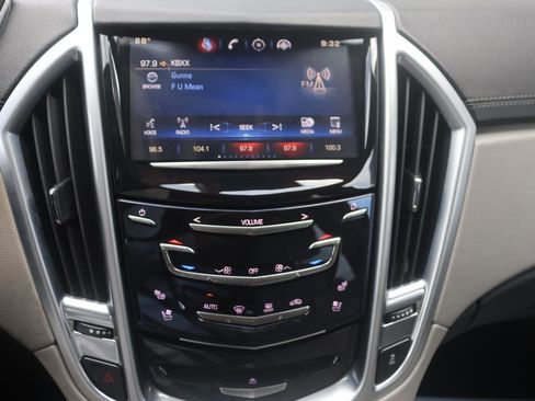 Used 2016 Cadillac SRX Premium image 32