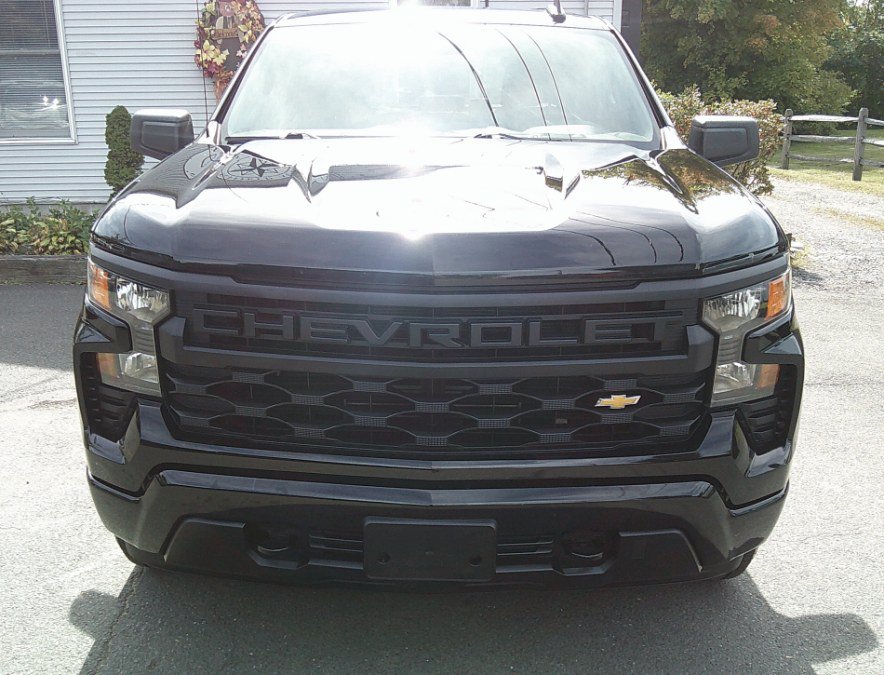 Used 2022 Chevrolet Silverado 1500 Custom AWD/4WD image 3