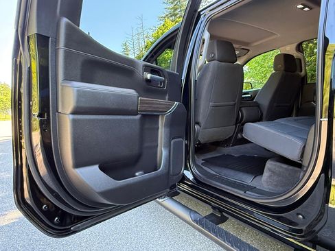 Used 2021 Chevrolet Silverado 1500 RST w/ Redline Edition AWD/4WD image 37