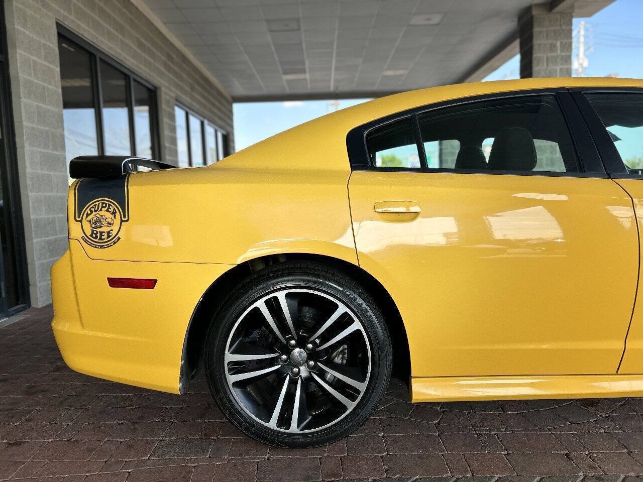 Used 2012 Dodge Charger SRT8 Super Bee w/ Premium Audio Group II RWD image 19