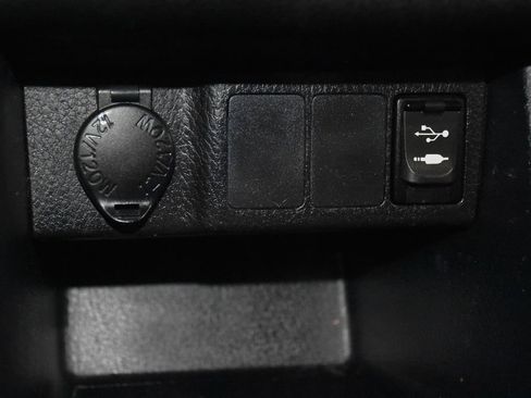 Used 2018 Toyota Corolla L image 22