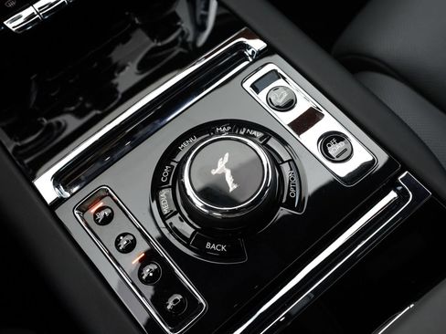 Certified 2023 Rolls-Royce Cullinan w/ Cullinan Package AWD/4WD image 24