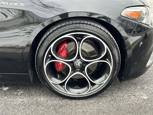 Used 2023 Alfa Romeo Giulia Veloce image 13