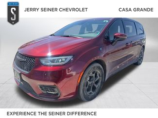 Used 2023 Chrysler Pacifica Touring-L w/ S Appearance Package FWD video 1