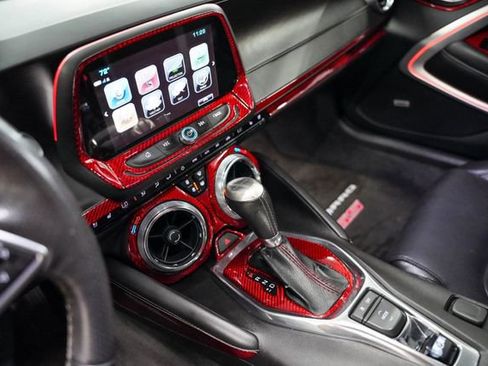 Used 2017 Chevrolet Camaro SS RWD image 7