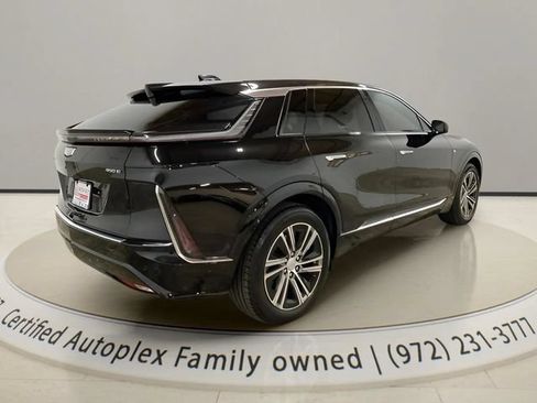 Used 2025 Cadillac Lyriq Luxury RWD image 5