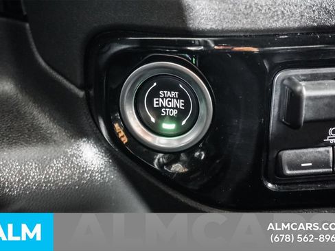 Used 2025 GMC Sierra 1500 SLT RWD image 24